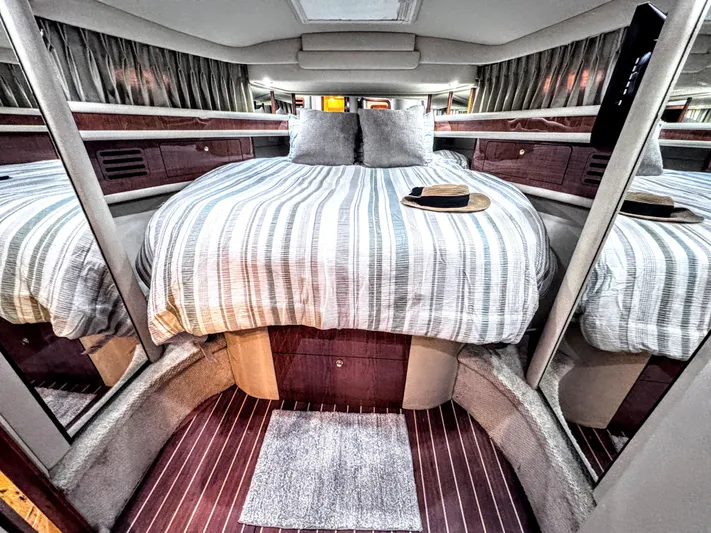 Hydro Therapy Yacht Photos Pics 