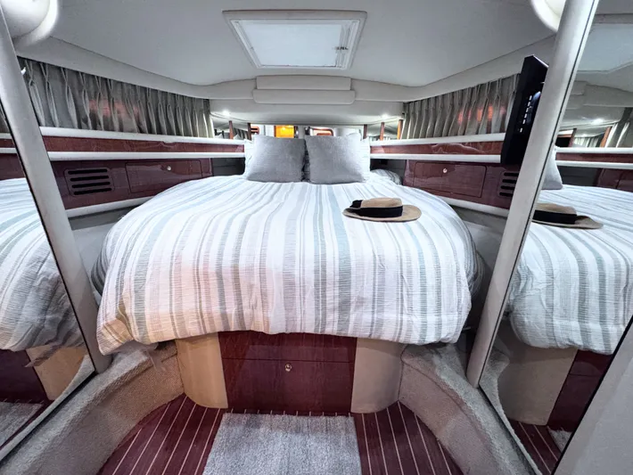 Hydro Therapy Yacht Photos Pics 