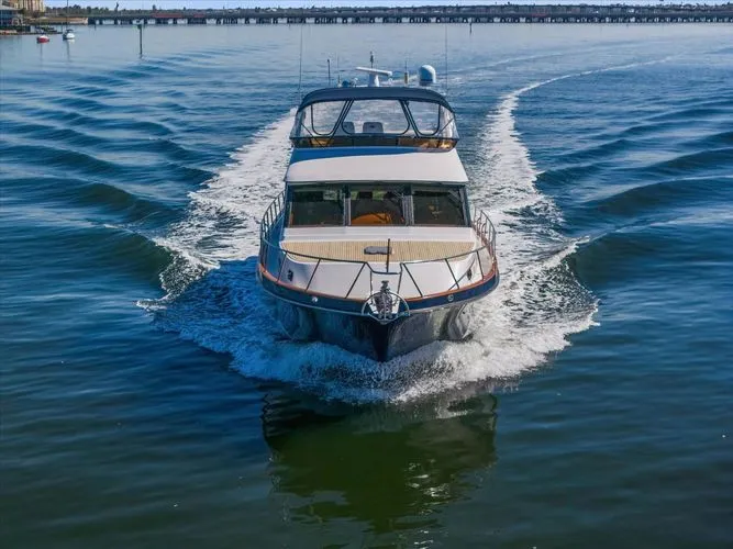 2000 Ocean Alexander Pilot House - Image 2