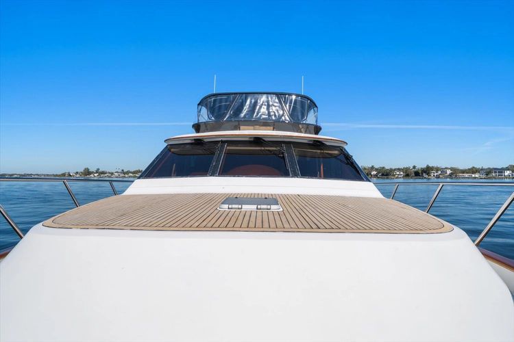 2000 Ocean Alexander 61 