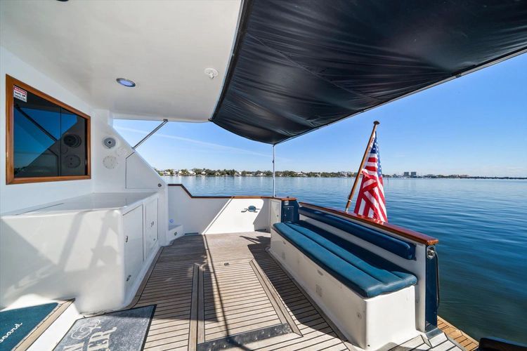 2000 Ocean Alexander 61 