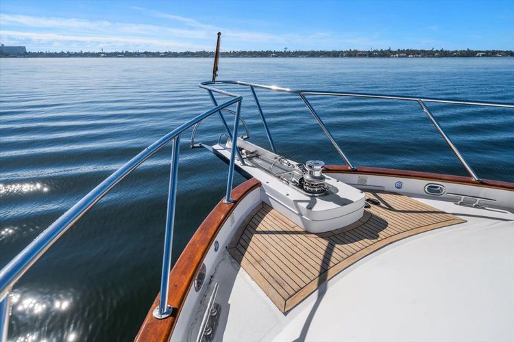 2000 Ocean Alexander 61 