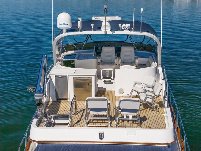 2000 Ocean Alexander 61 