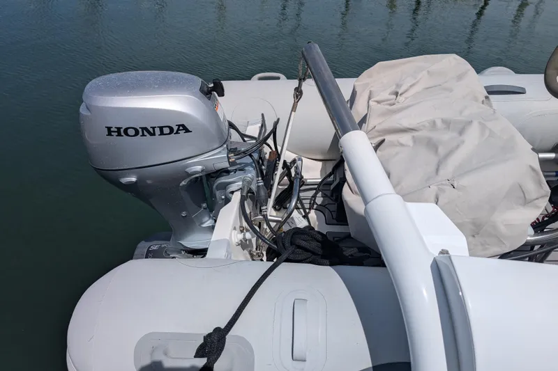 Elena Yacht Photos Pics 