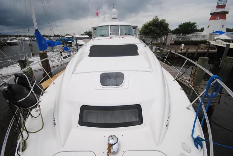  Yacht Photos Pics Bow View