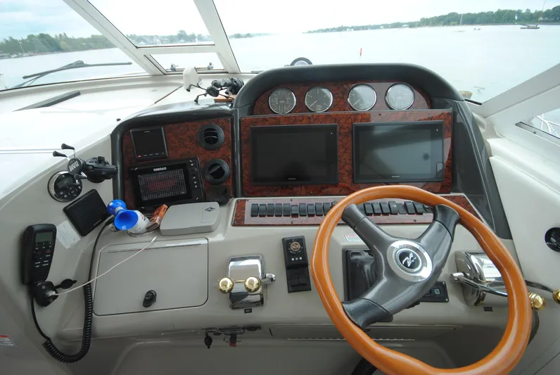  Yacht Photos Pics Helm