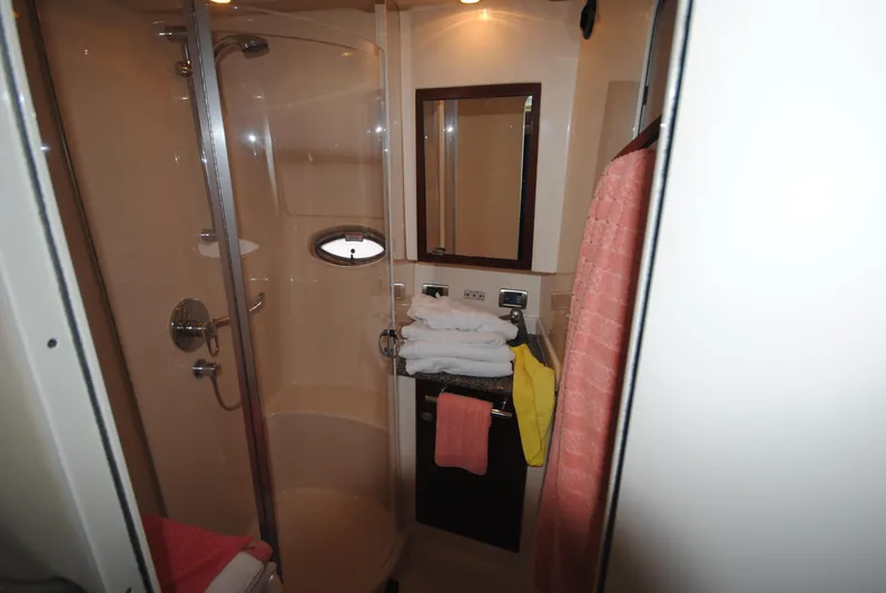  Yacht Photos Pics Guest Head and Shower