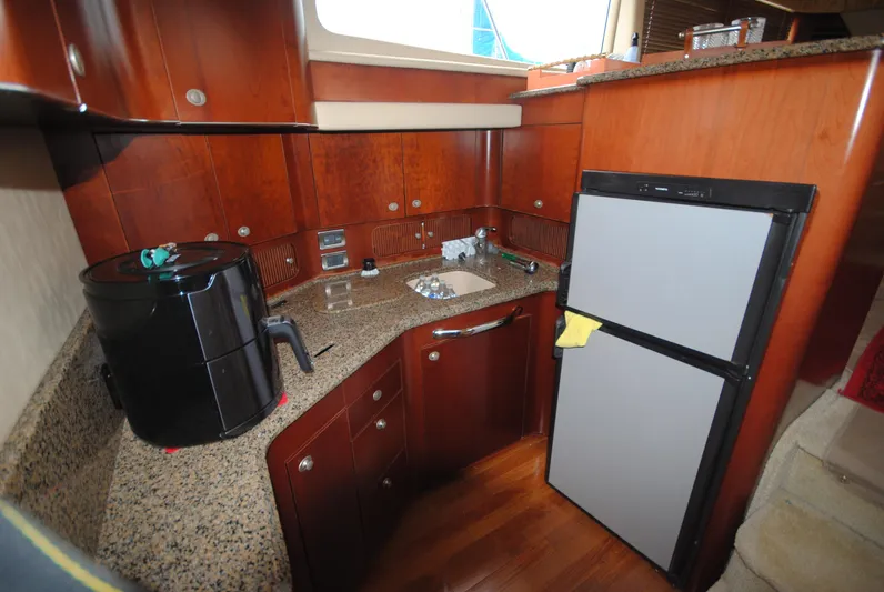  Yacht Photos Pics Galley