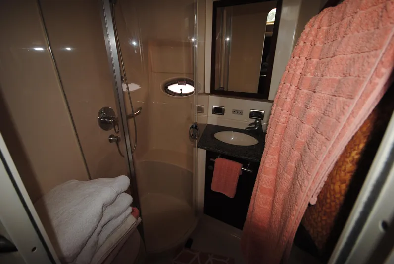  Yacht Photos Pics Guest Head and Shower