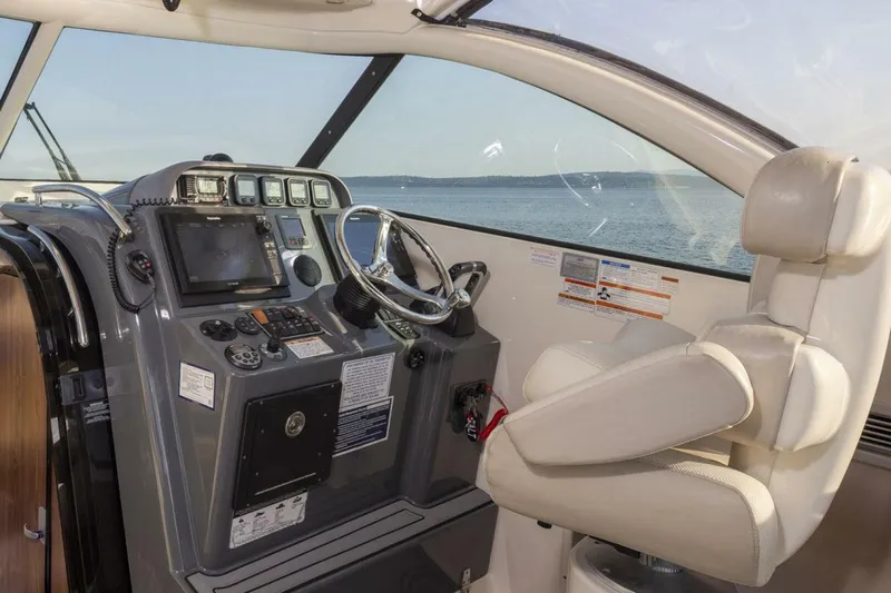 Salt Yacht Photos Pics Helm Station