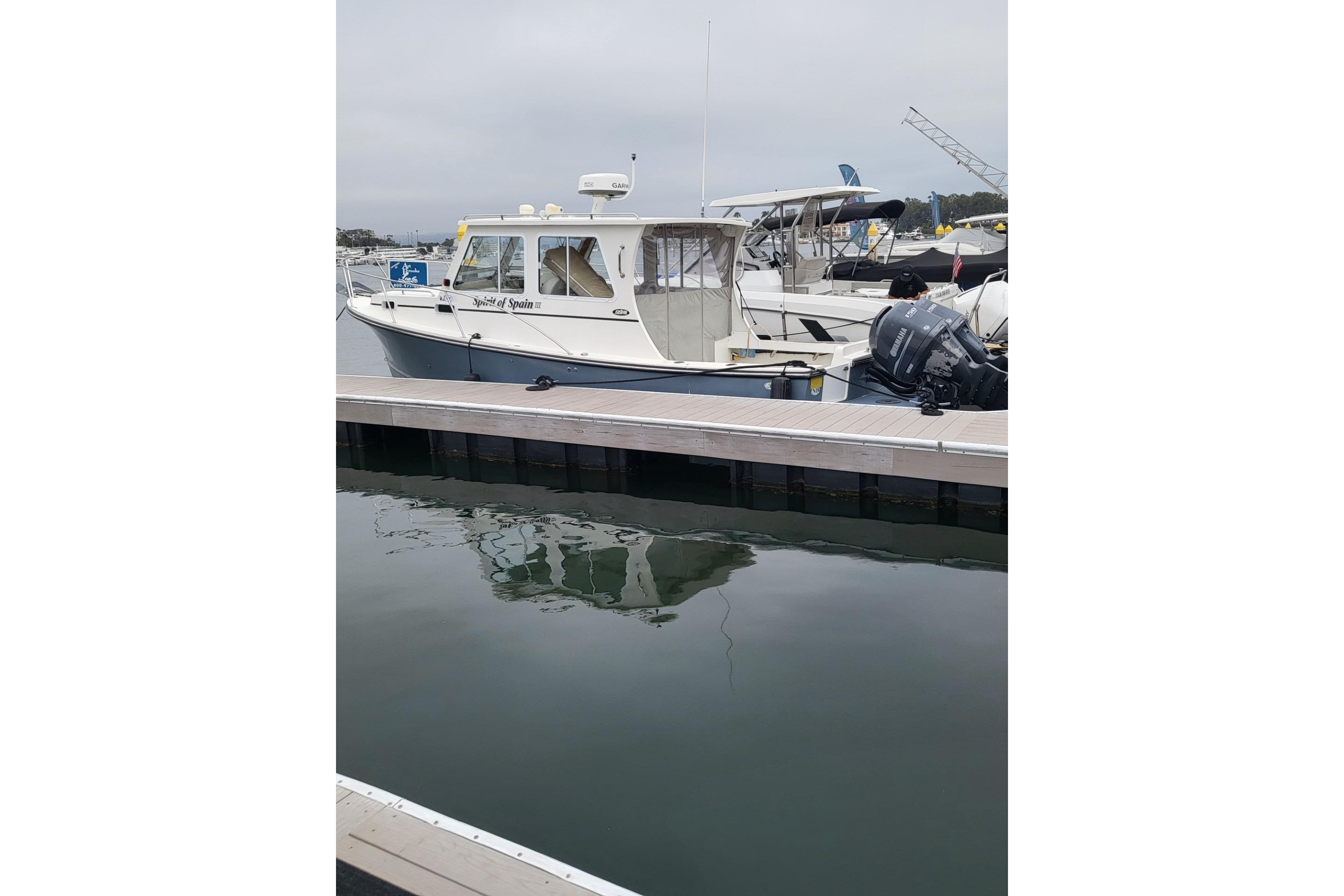 Eastern Islander 270