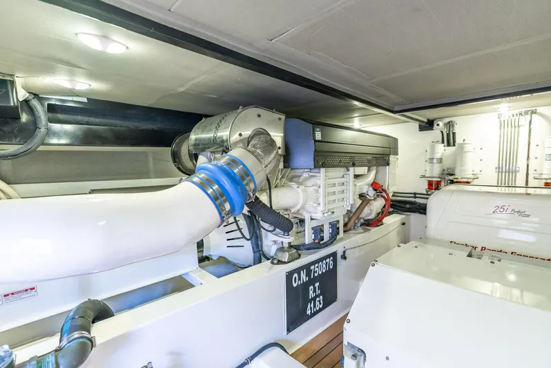 Tonic Yacht Photos Pics 