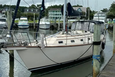 1994 Island Packet 44