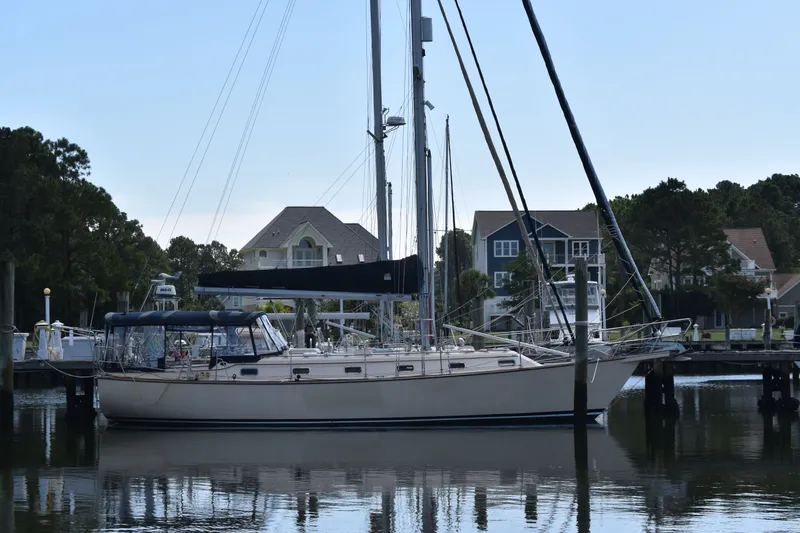 Beacon Yacht Photos Pics 