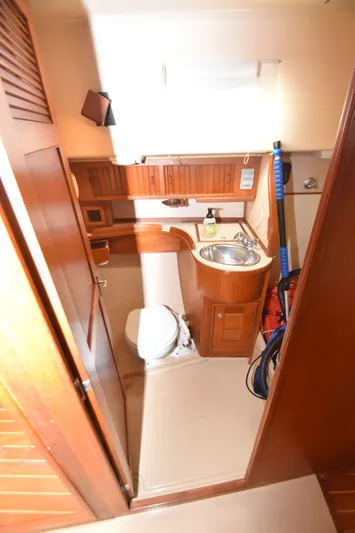 Beacon Yacht Photos Pics 