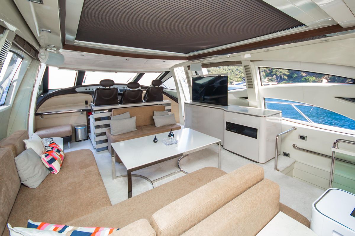 2007 Azimut 86 