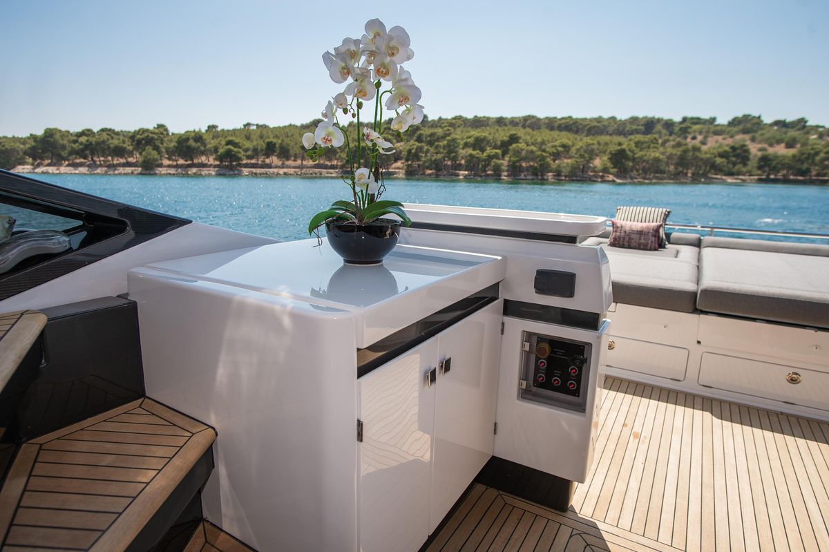 2018 Azimut 70 