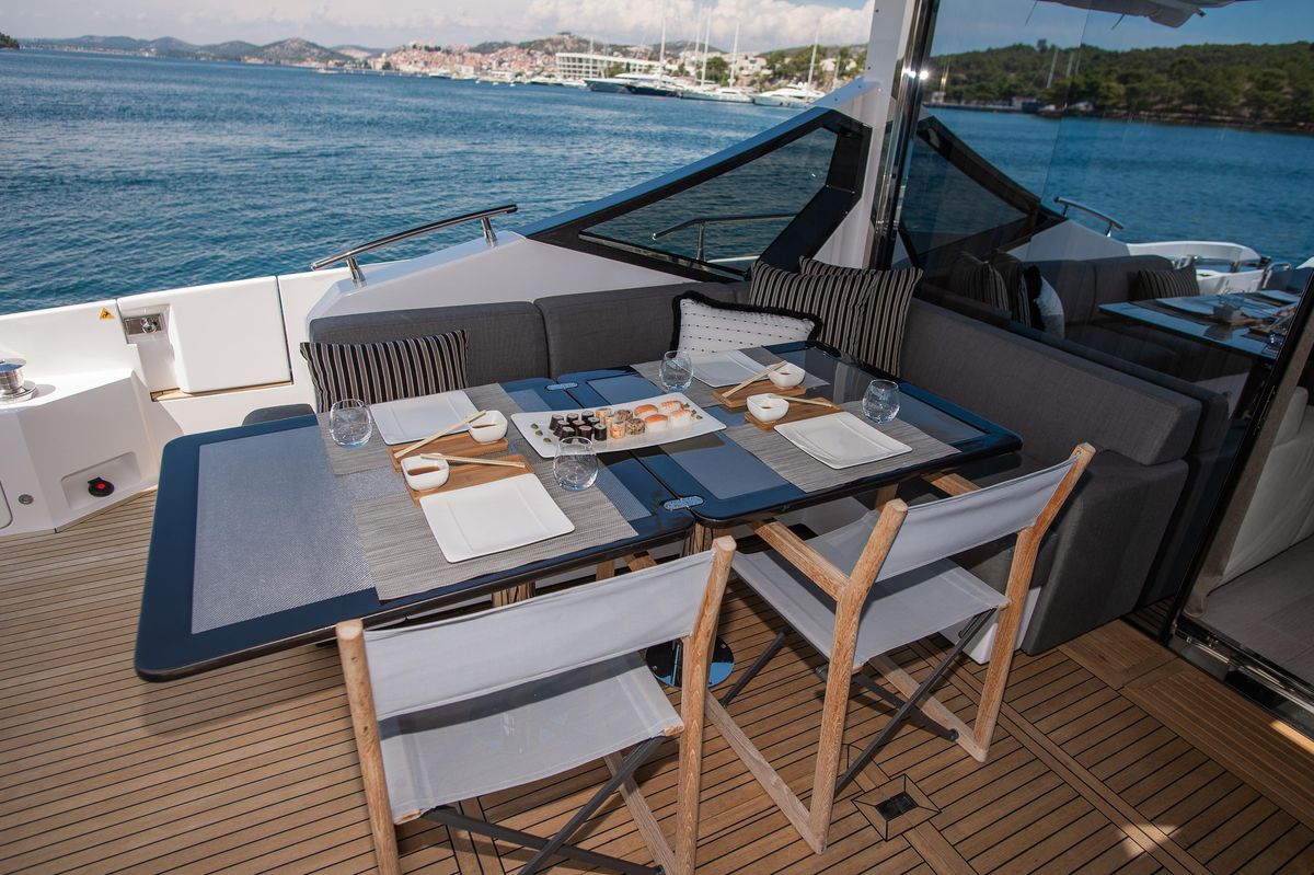 2018 Azimut 70 