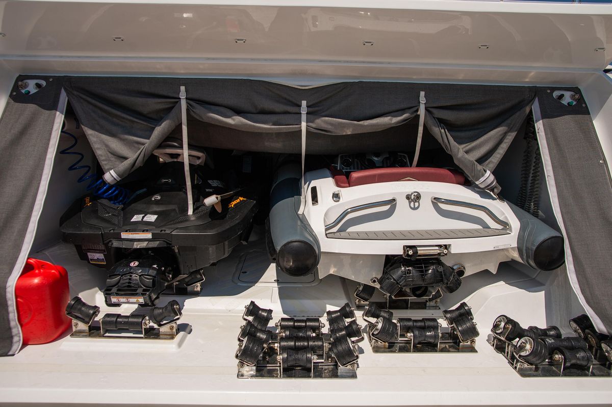2018 Azimut 70 
