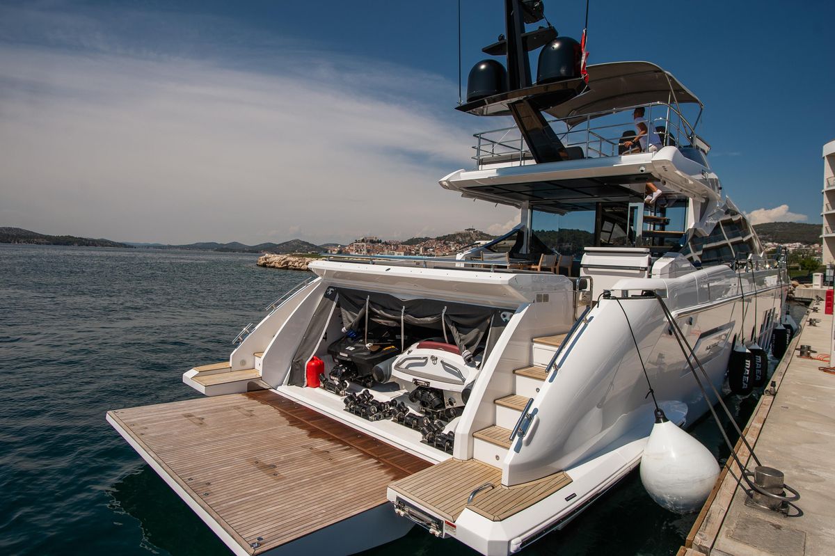 2018 Azimut 70 
