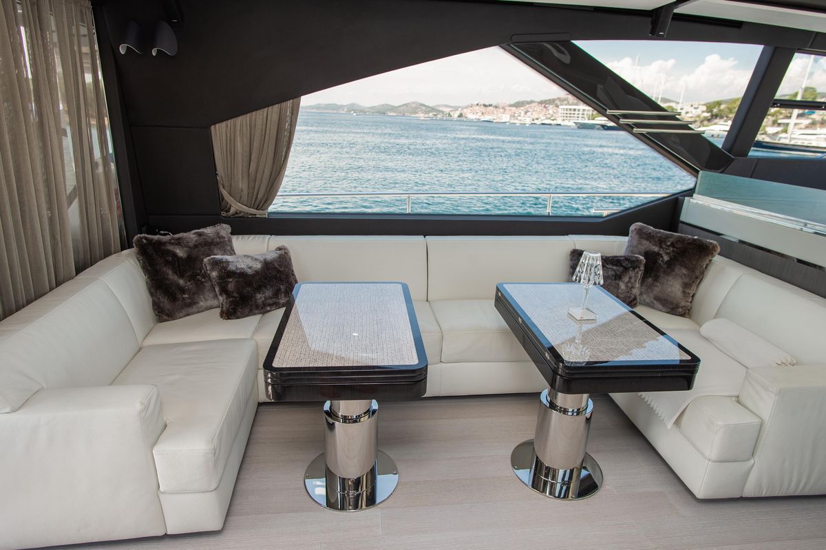 2018 Azimut 70 