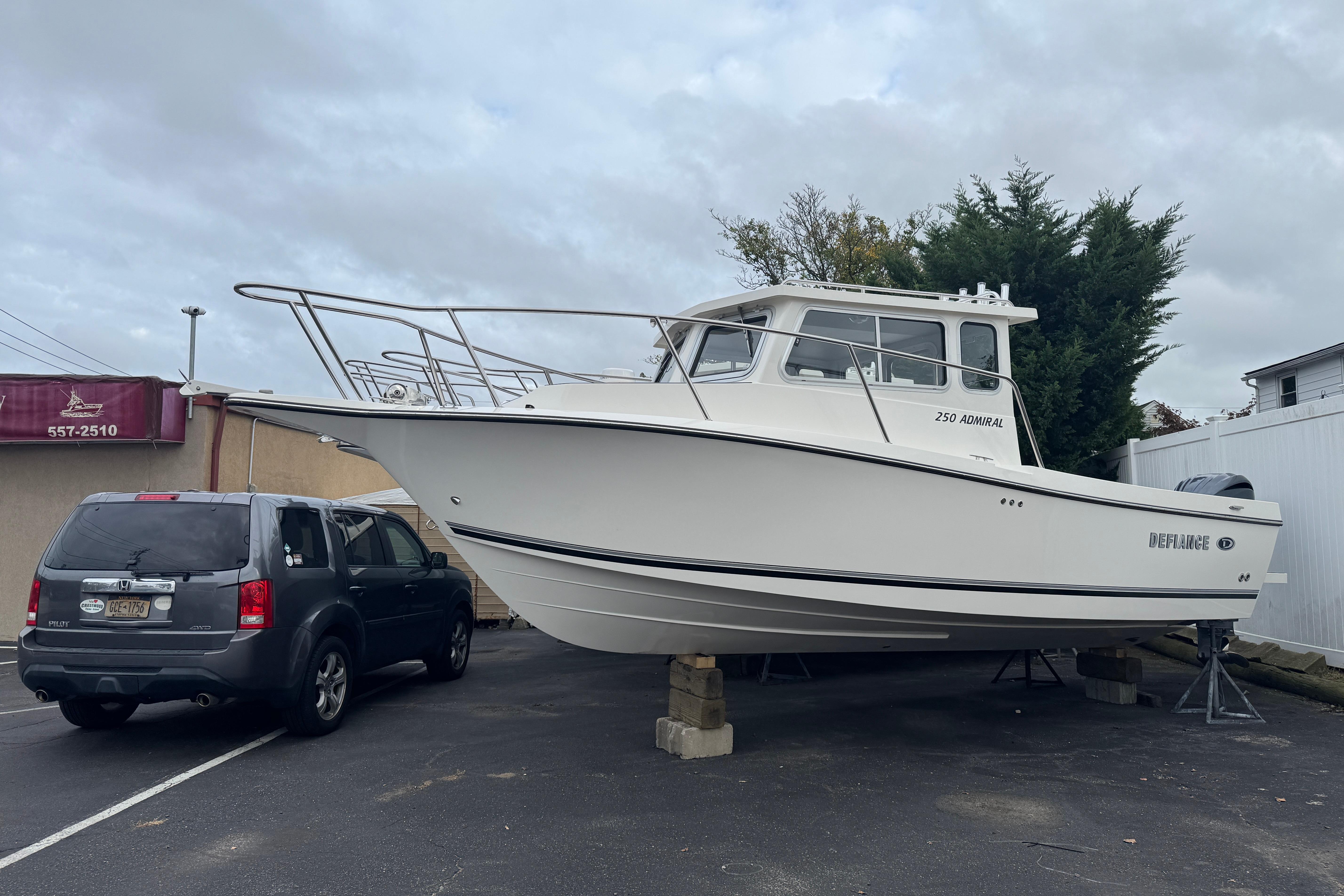 Defiance Admiral 250 EX