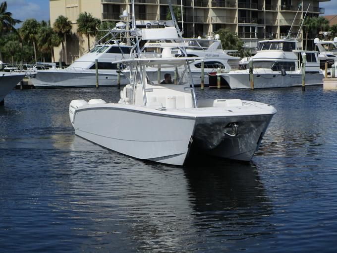 2019 Invincible Center Console with Tower