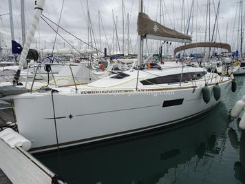 2018 Jeanneau Sun Odyssey 319