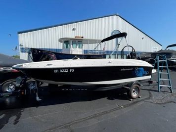 Bayliner Element E18