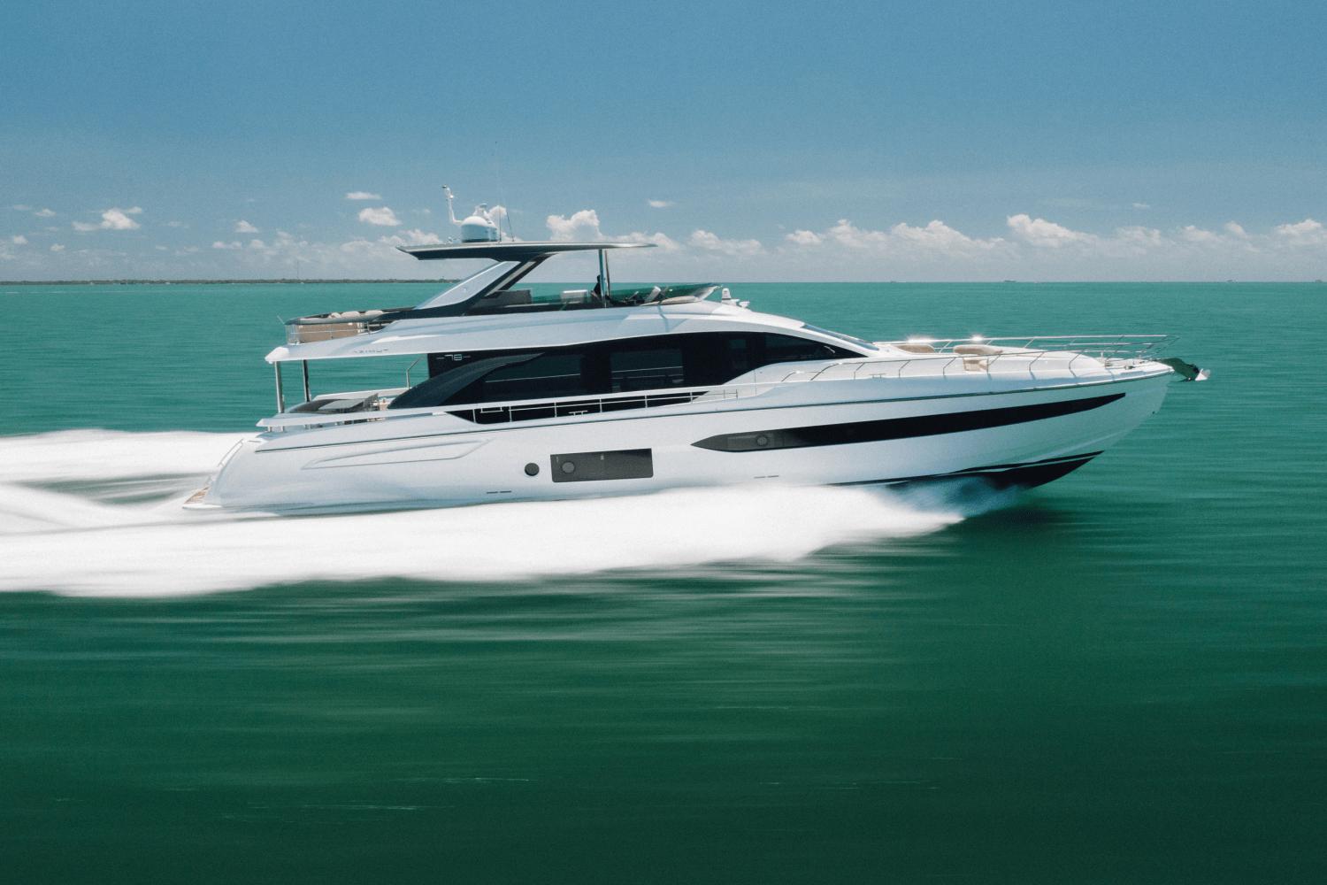 2023 Azimut 78 FLY Motor Yachts for sale - YachtWorld