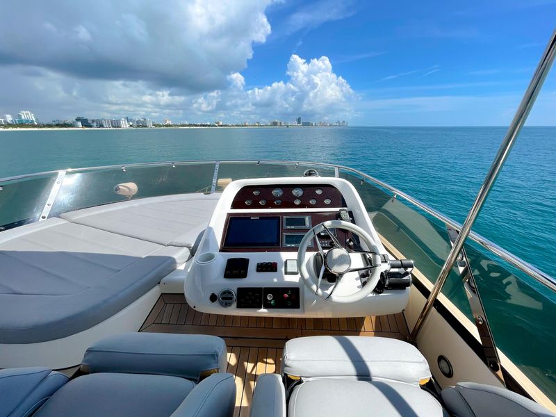 2009 Sunseeker MANHATTAN