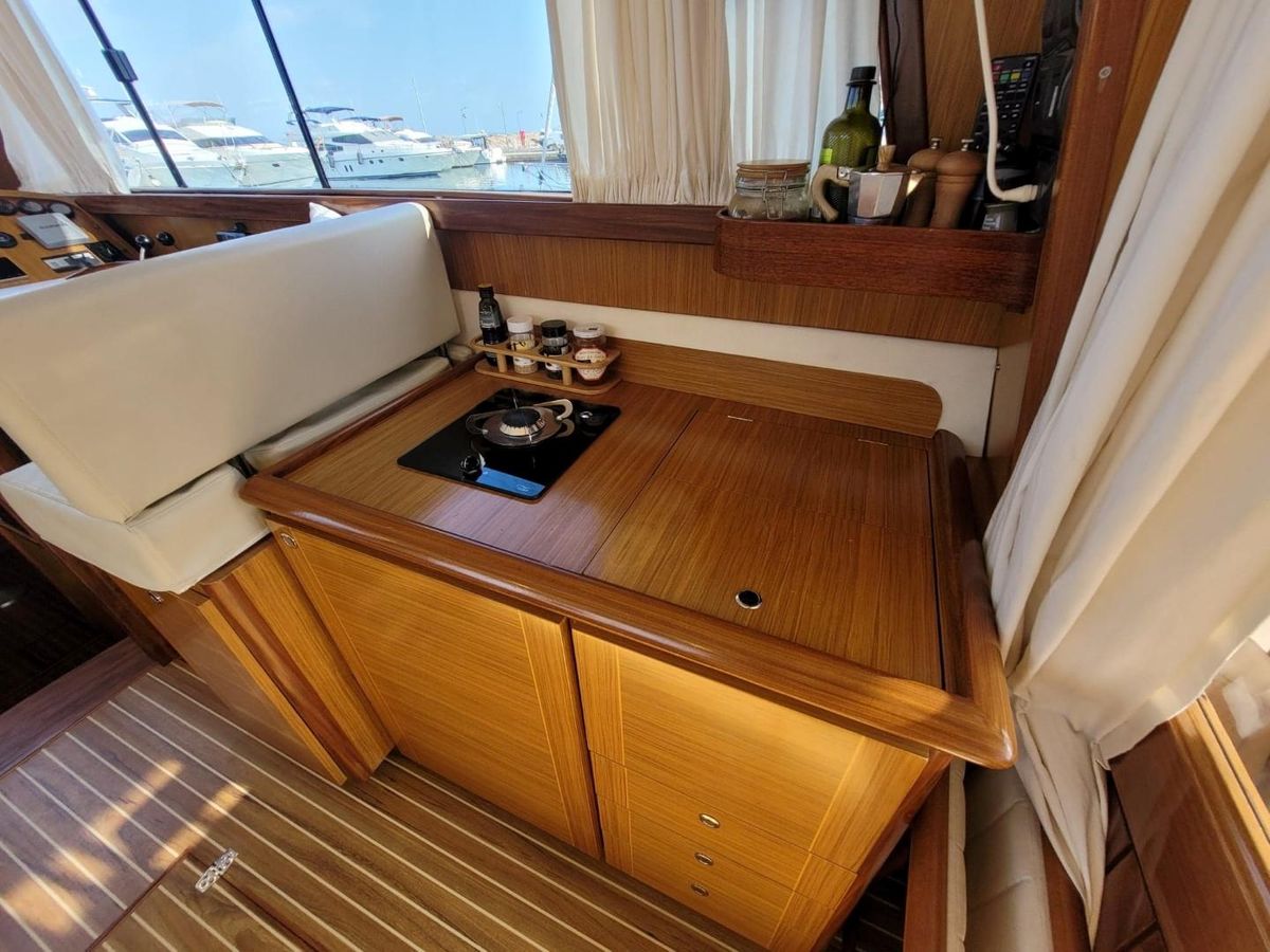 2007 Menorquin 45 