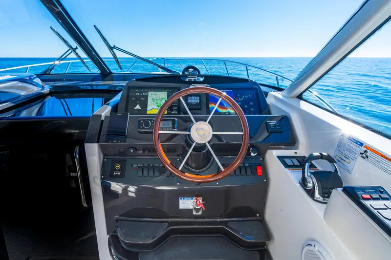 Blue Pearl Yacht Photos Pics 