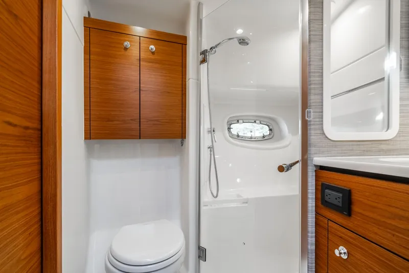 Blue Pearl Yacht Photos Pics 