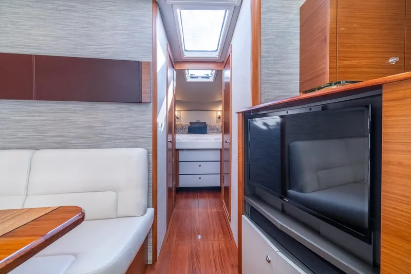 Blue Pearl Yacht Photos Pics 