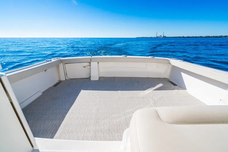 Blue Pearl Yacht Photos Pics 