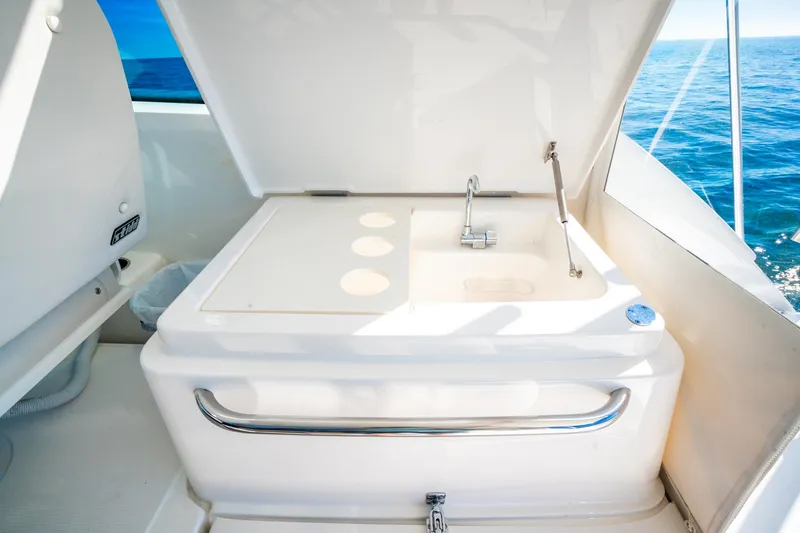 Blue Pearl Yacht Photos Pics 