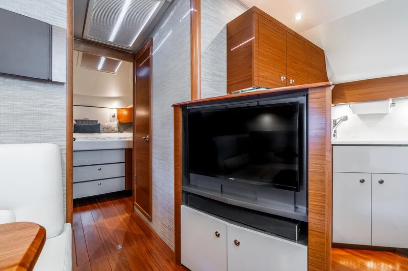 Blue Pearl Yacht Photos Pics 