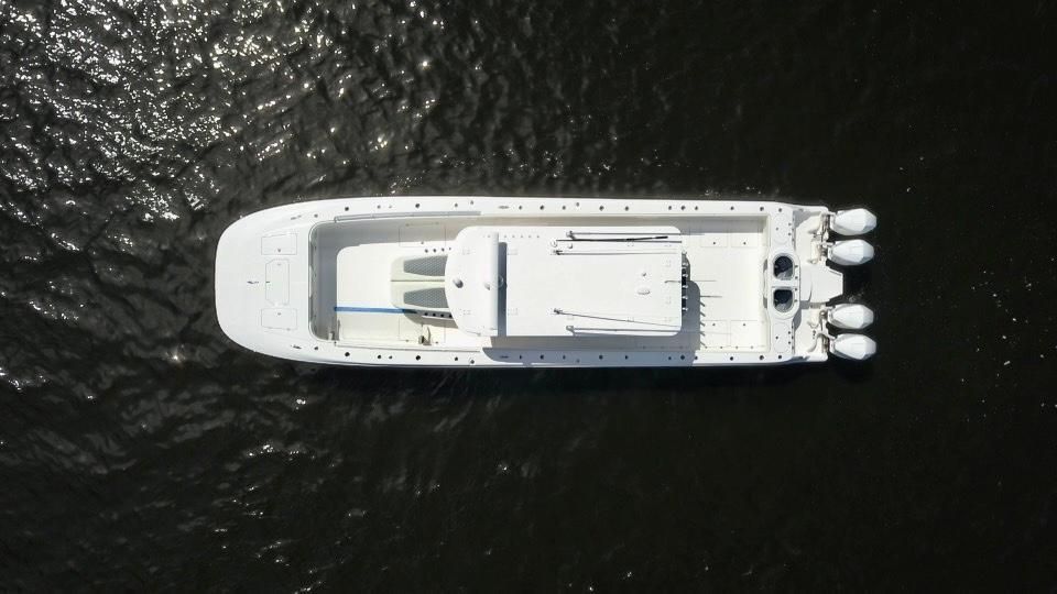 2021 Invincible 46 