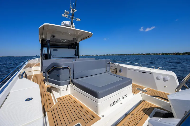 Remedy22 Yacht Photos Pics 