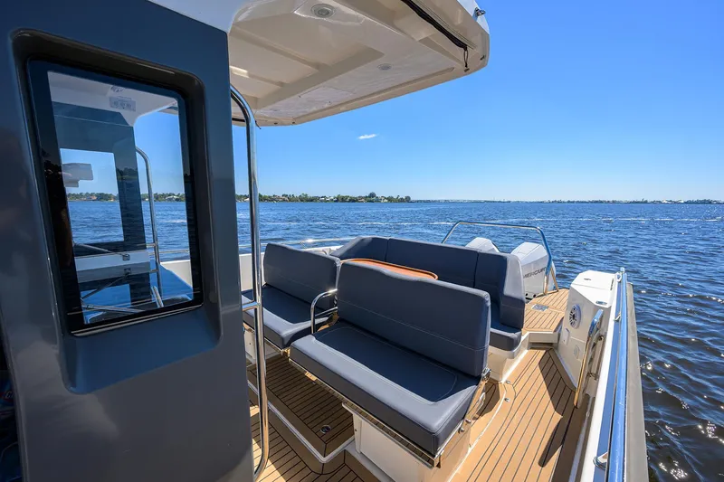 Remedy22 Yacht Photos Pics 