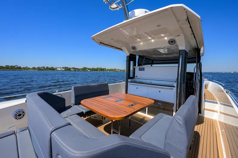 Remedy22 Yacht Photos Pics 