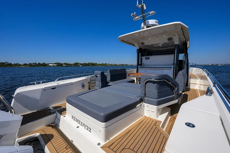 Remedy22 Yacht Photos Pics 