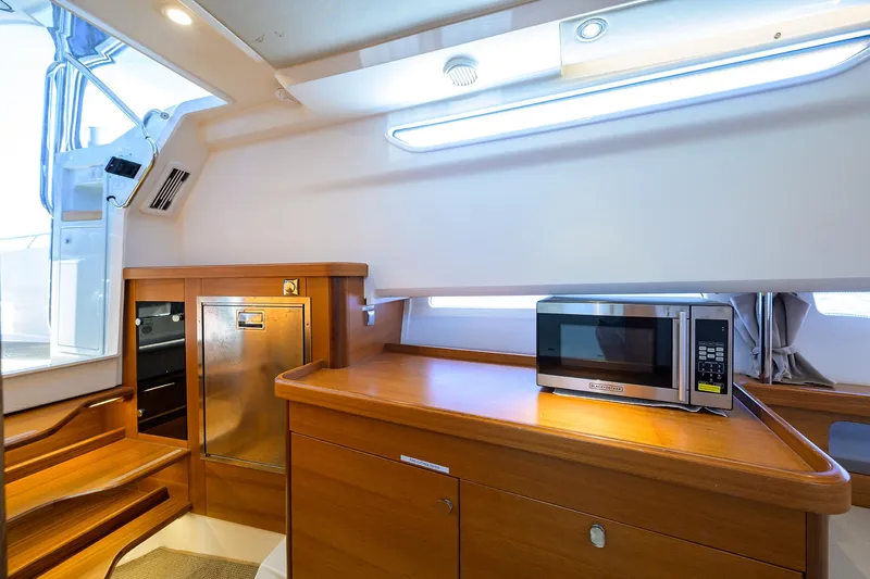 Remedy22 Yacht Photos Pics 