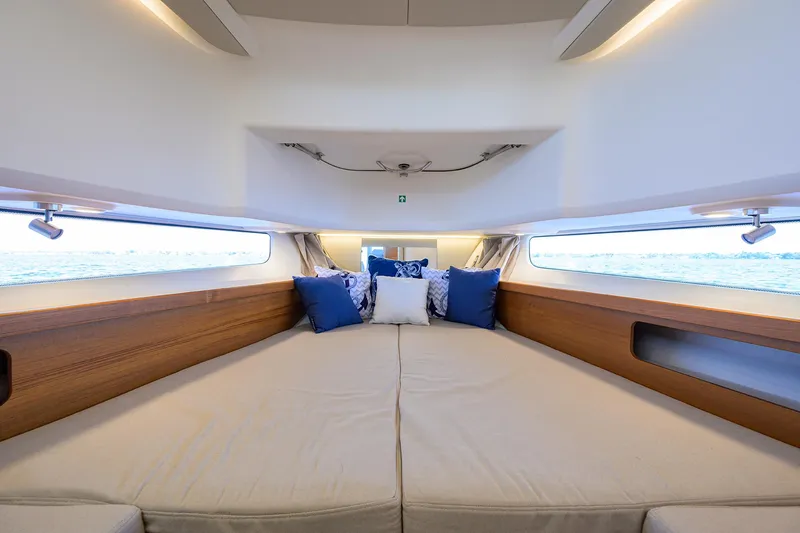 Remedy22 Yacht Photos Pics 