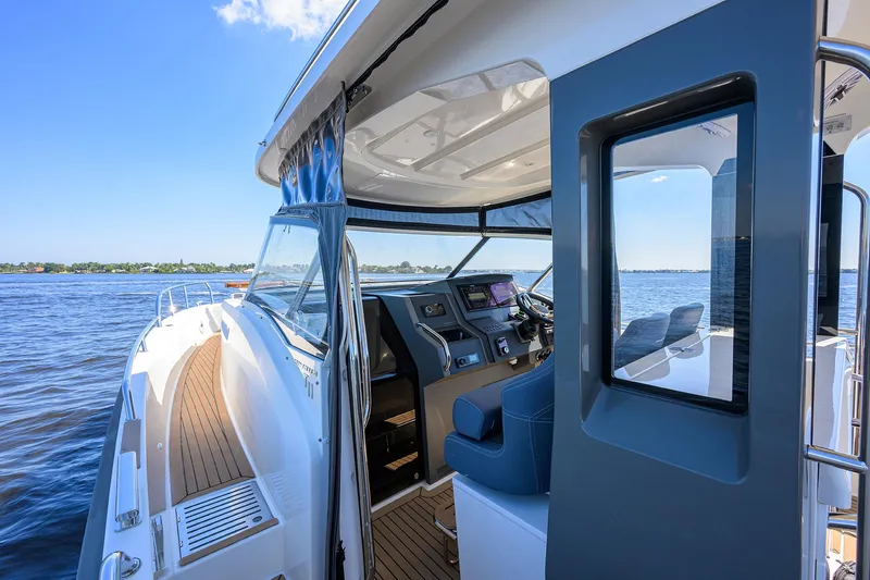 Remedy22 Yacht Photos Pics 