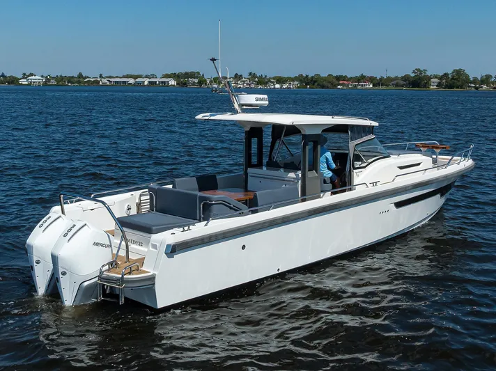 Remedy22 Yacht Photos Pics 