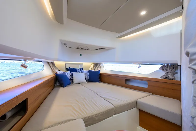 Remedy22 Yacht Photos Pics 