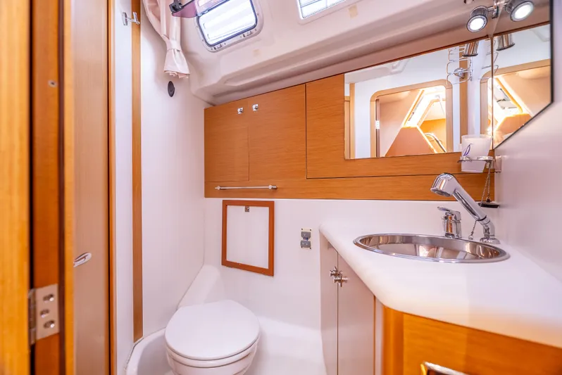 Sail La Vie Yacht Photos Pics 