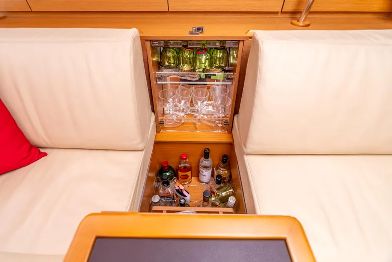 Sail La Vie Yacht Photos Pics 